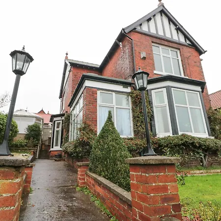 28 Manor Road Scarborough