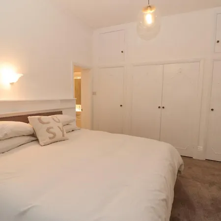 Апартаменты 28 Manor Road Скарборо
